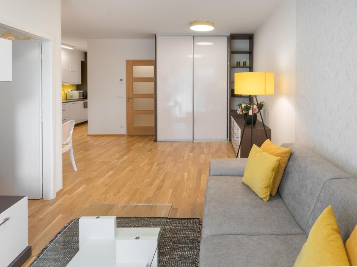 And Medvedin Apartment Spindleruv Mlyn