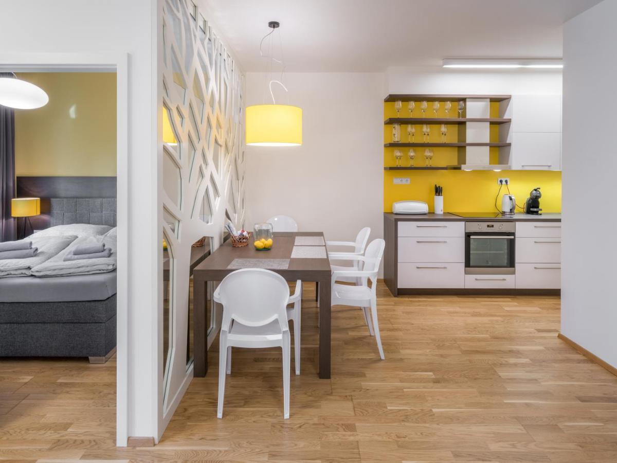 And Medvedin Apartment Spindleruv Mlyn